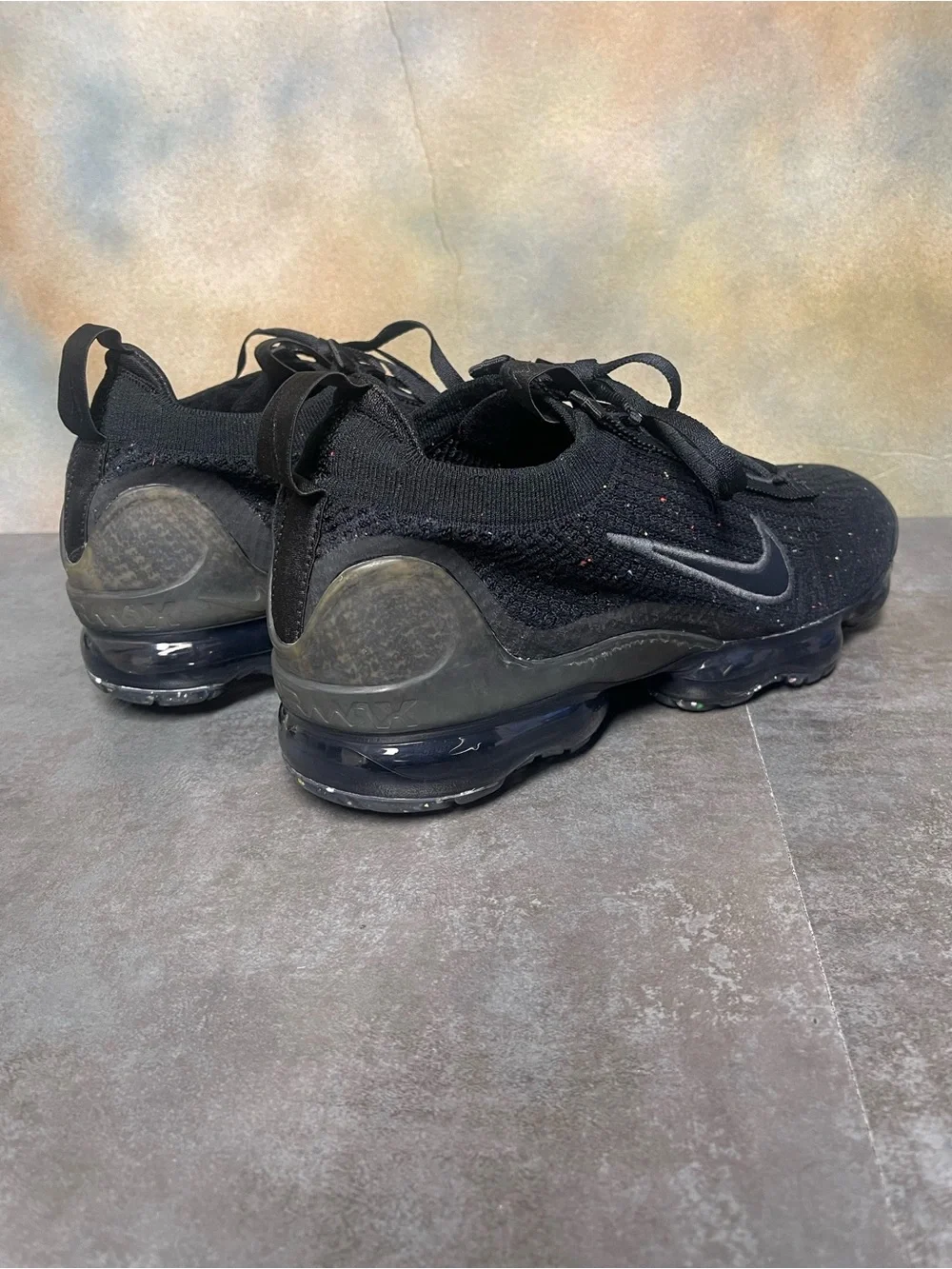 Nike Air VaporMax 2021 Men’s Triple Black Sneakers Size 10.5